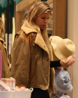 Natasha oakley shopping at bondi junction in sydney
