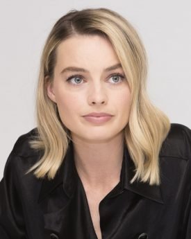 Margot robbie in i, tonya press conference