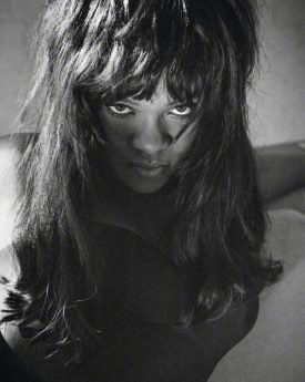 Rihanna Bold Look in Vogue Paris Dec 2017 Jan 2018 Edition Photoshoot