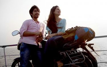 Aazaadiyan song - '3 storeys'